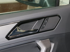 2017款 330TSI 自动两驱旗舰版