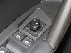 2017款 330TSI 自动两驱旗舰版