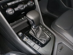 2017款 330TSI 自动两驱旗舰版