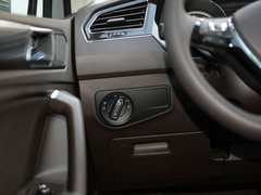 2017款 330TSI 自动两驱旗舰版