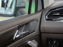 2017款 330TSI 自动两驱旗舰版