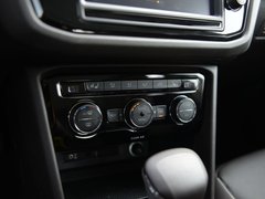 2017款 330TSI 自动两驱旗舰版