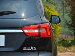 2017款 2.0L 手动尊贵型