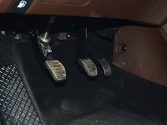2017款 2.0L 手动尊贵型