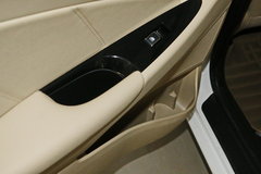 2016款 1.6L 蓝动版 手动先锋型