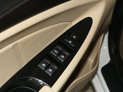 2016款 1.6L 蓝动版 手动先锋型