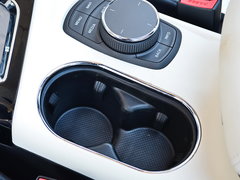 2017款 1.5T 自动白骑饰