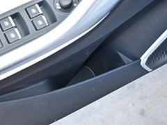 2017款 1.5T 自动白骑饰