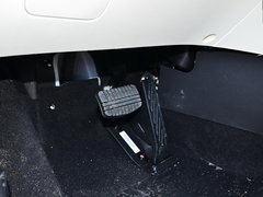 2017款 1.5T 自动白骑饰