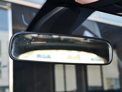 2017款 1.5T 自动白骑饰