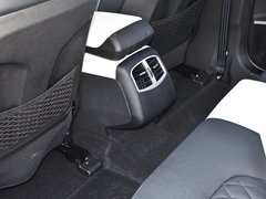 2017款 1.5T 自动白骑饰