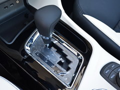 2017款 1.5T 自动白骑饰