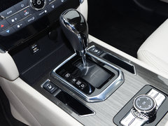 2017款 2.0L CVT领尚版