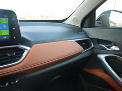 2017款 1.5L 手动豪华型