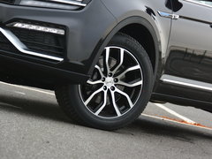2017款 1.8T 手动尊贵型