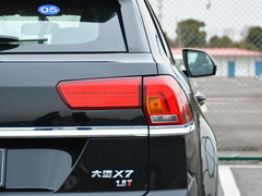 2017款 1.8T 手动尊贵型