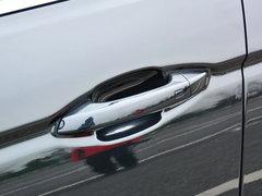 2017款 1.8T 手动尊贵型