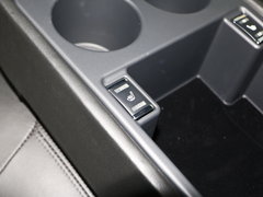 2017款 Q70L 2.5L 悦享版