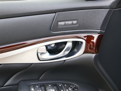 2017款 Q70L 2.5L 悦享版