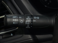 2017款 1.8L CVT四驱旗舰型