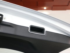 2017款 1.5L 手动两驱舒适型