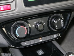 2017款 1.5L 手动两驱舒适型