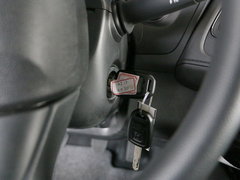 2017款 1.5L 手动两驱舒适型