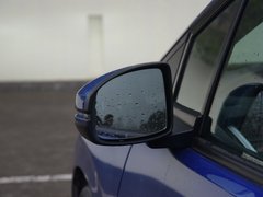 2017款 210TURBO CVT 豪华版5座