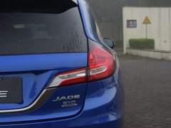 2017款 210TURBO CVT 豪华版5座