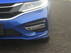 2017款 210TURBO CVT 豪华版5座