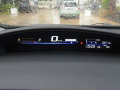 2017款 210TURBO CVT 豪华版5座