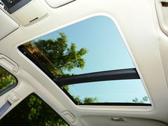 2017款 210TURBO CVT 豪华版5座