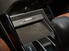 2017款 210TURBO CVT 豪华版5座