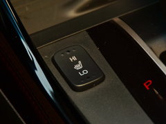 2017款 210TURBO CVT 豪华版5座