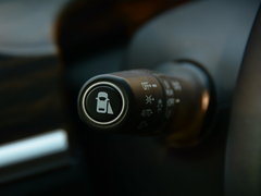 2017款 210TURBO CVT 豪华版5座