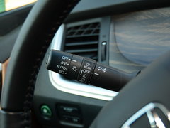 2017款 210TURBO CVT 豪华版5座