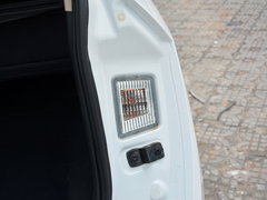 2017款 律动版 1.5T 手动尊享型