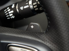 2017款 2.0T 绚黑限量版