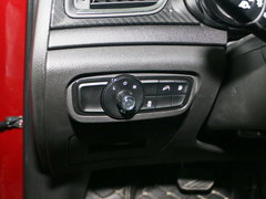 2017款 320T 两驱豪华型