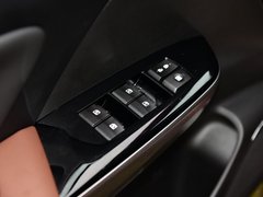 2017款 320T 两驱豪华型