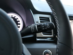 2017款 1.6L 旗舰版