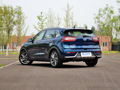 2017款 1.6L 旗舰版