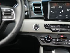 2017款 1.6L 旗舰版