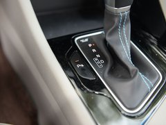 2017款 1.6L 旗舰版