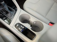 2017款 1.6L 旗舰版