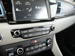 2017款 1.6L 旗舰版