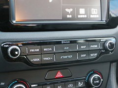 2017款 1.6L 豪华版