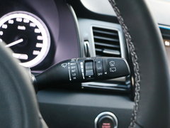 2017款 1.6L 豪华版