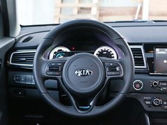 2017款 1.6L 豪华版