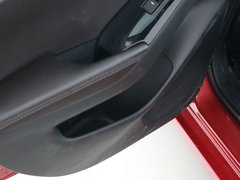 2017款 三厢 2.0L 自动尊贵型 国V/国VI